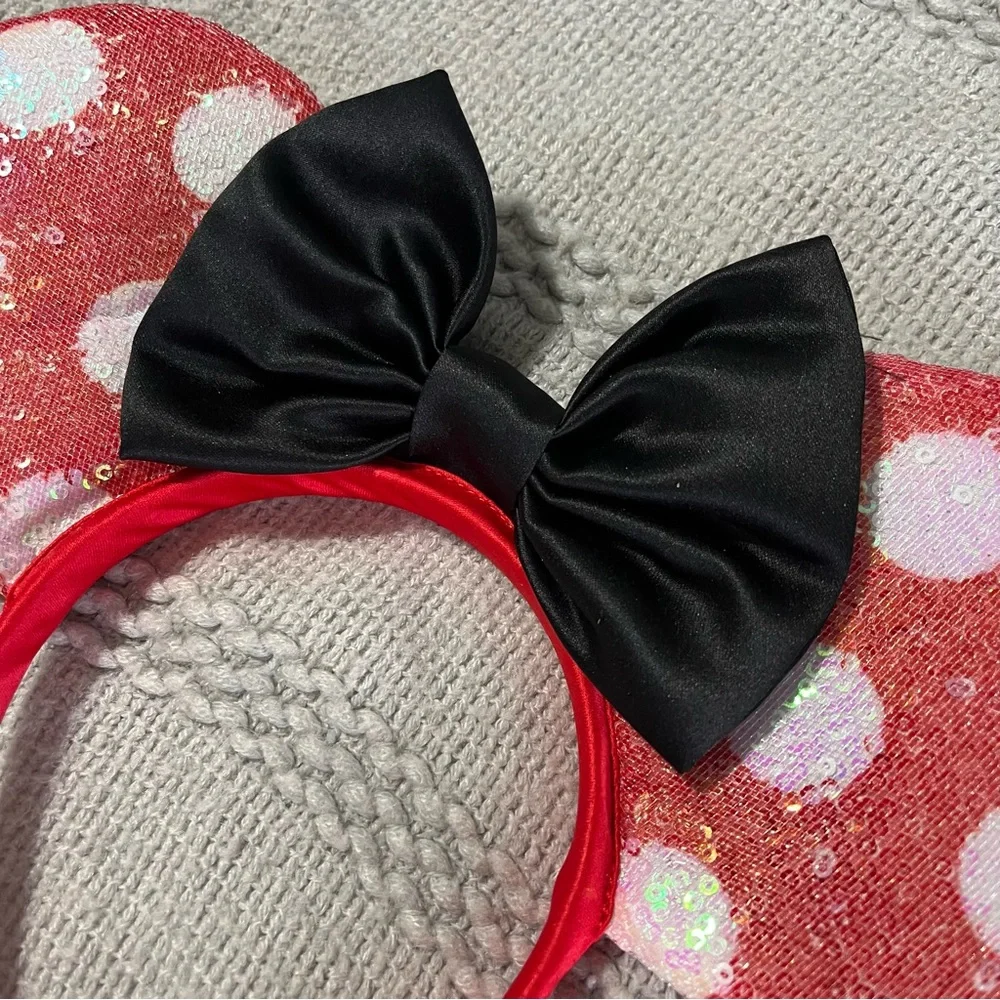 Disney Minnie Mouse Ears Red Polka Dots Sequin Black Bow Headband